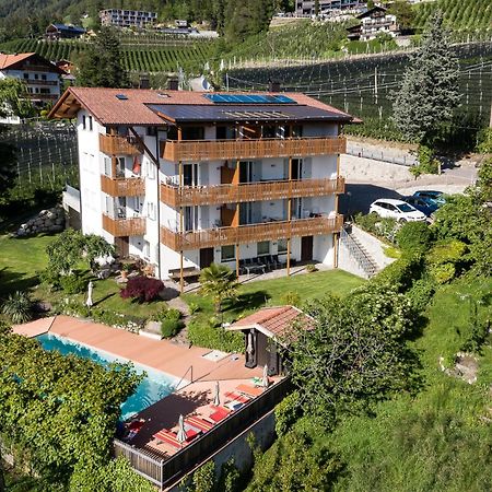 Haus Artus Aparthotel Schenna Buitenkant foto