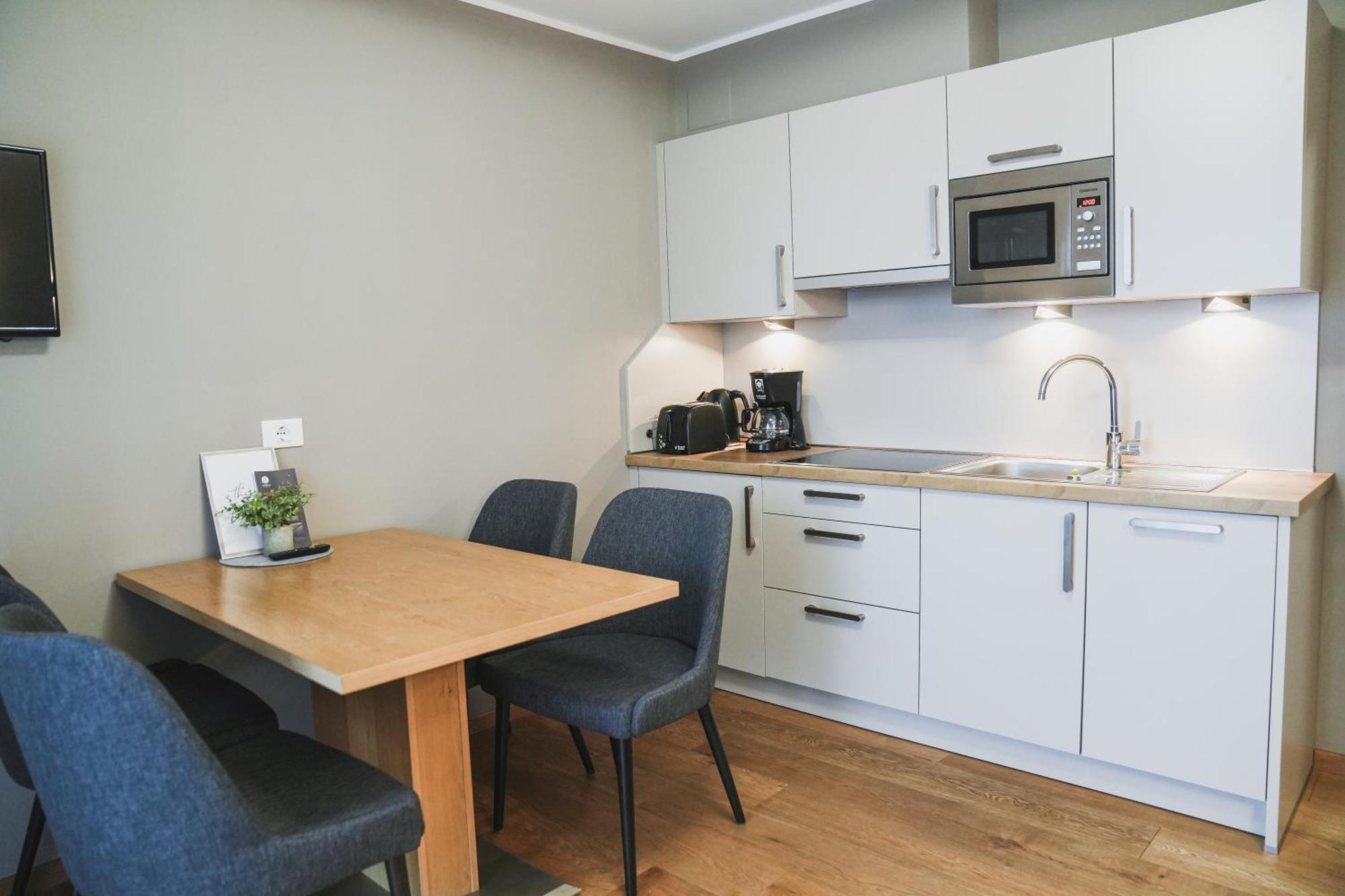 Haus Artus Aparthotel Schenna Buitenkant foto