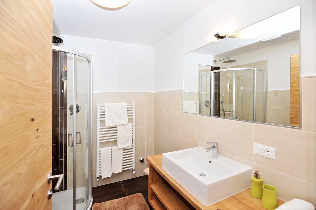 Haus Artus Aparthotel Schenna Buitenkant foto