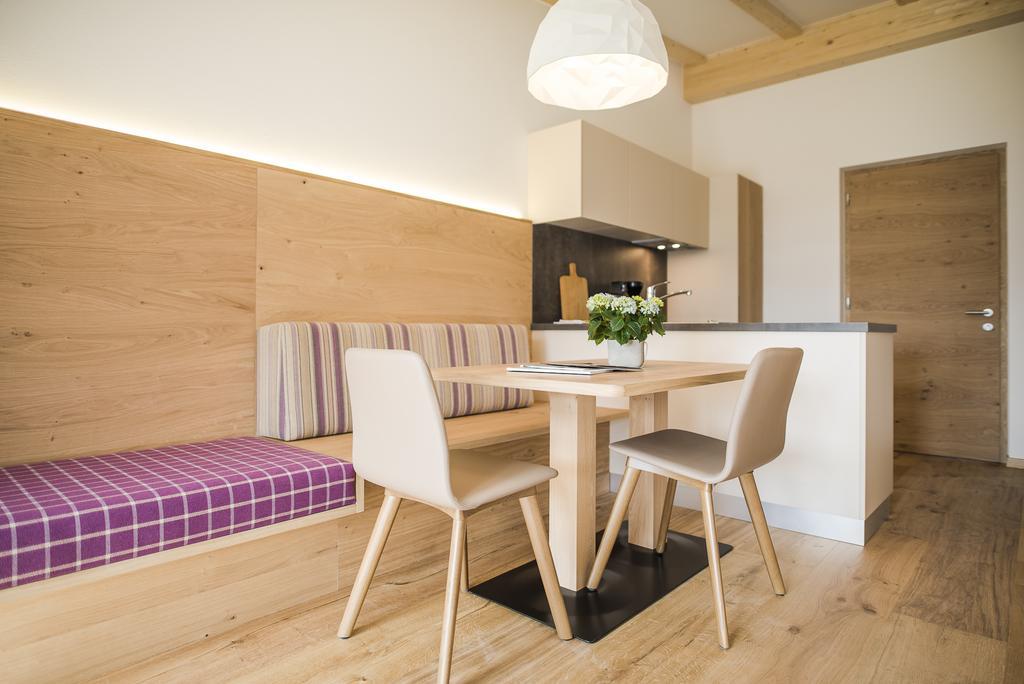 Haus Artus Aparthotel Schenna Buitenkant foto