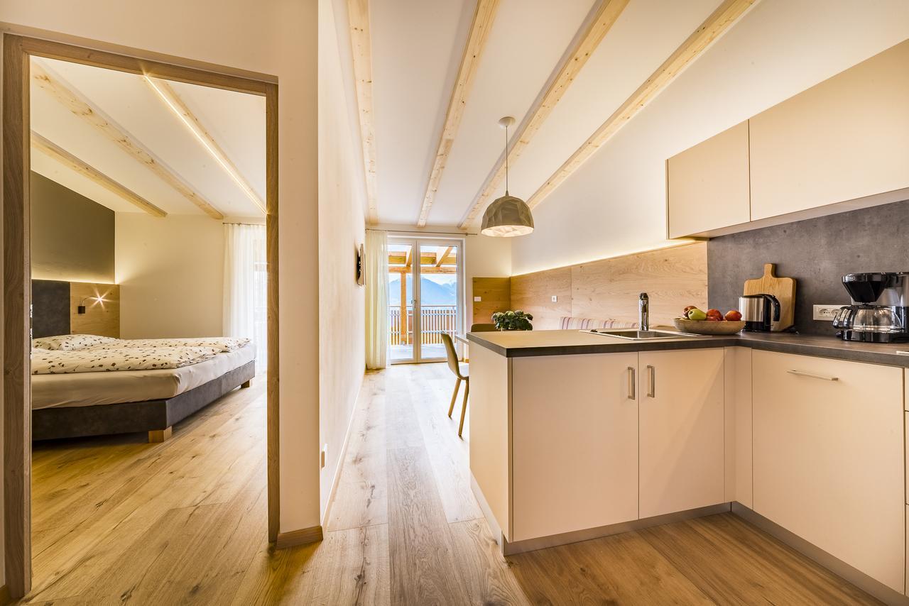Haus Artus Aparthotel Schenna Buitenkant foto